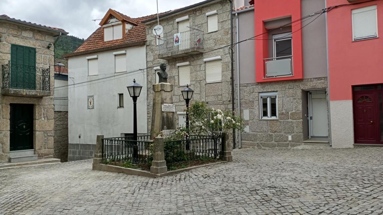 Casa Do Pelourinho - T1 Villa Loriga Exteriör bild